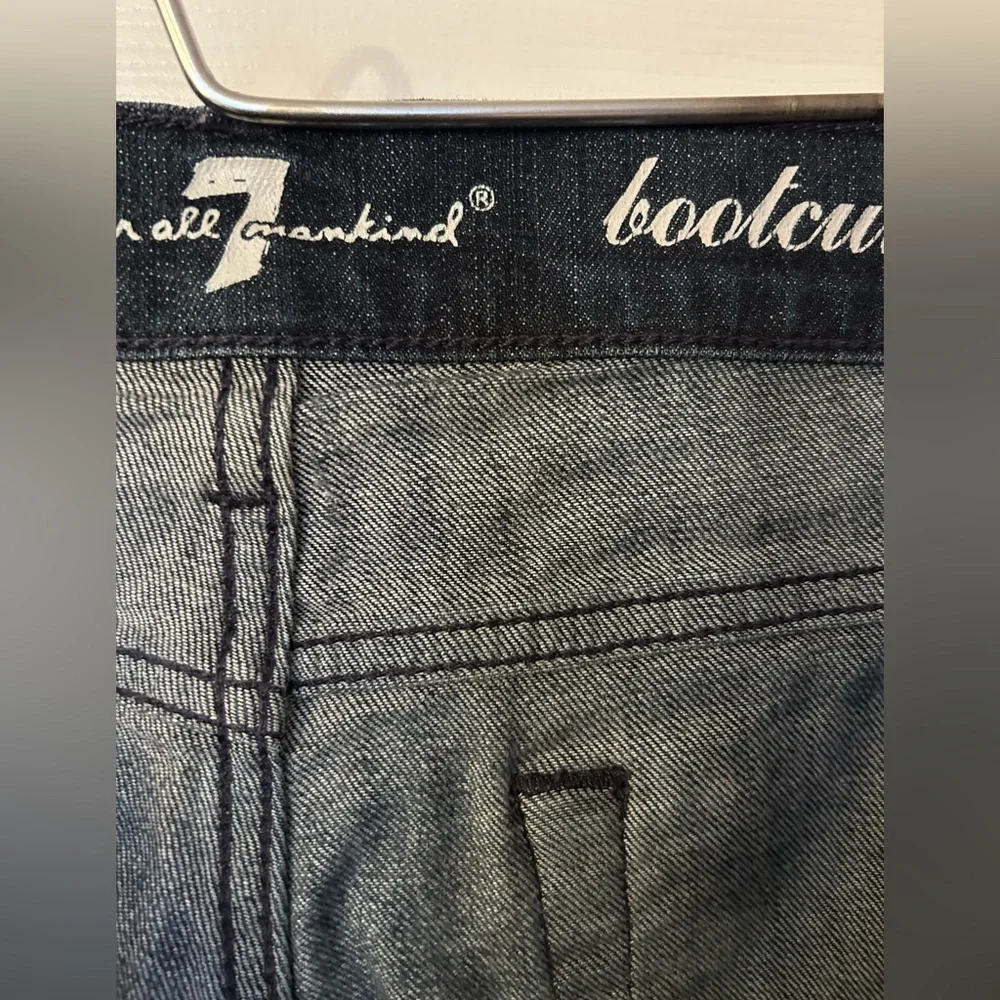 7 For All Mankind Size 28 Dark Indigo Boot Cut‎ Jeans